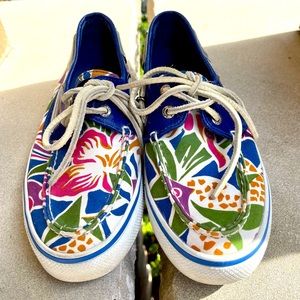Sperry Topsider in Tropical Blue/ multi Floral pattern in size 6M